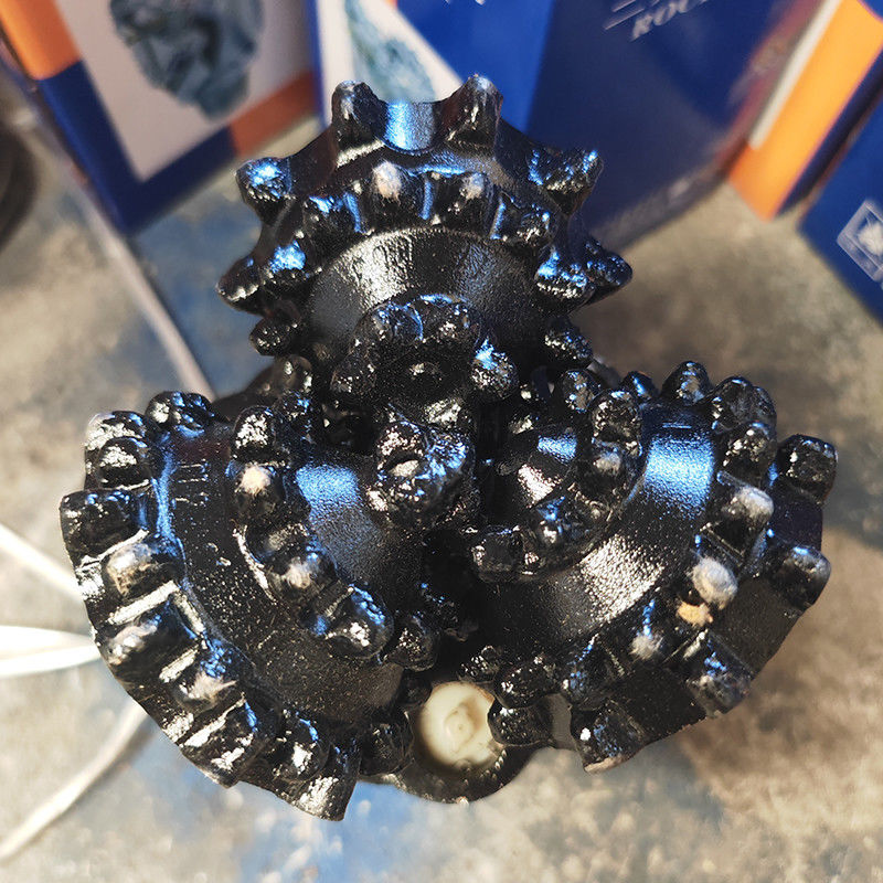 6 1/2 (165.1) Özel Çıkıştırma Dişleri Matkabı Orta Sert Formasyonlar için Yüksek Sıkıştırma Gücü