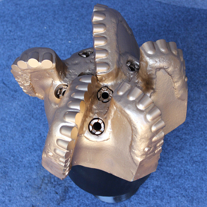 7 1/2 (190.5mm) 4 1/2API Bağlantı PDC matkap parçaları matkap verimliliğini serbest bırakır