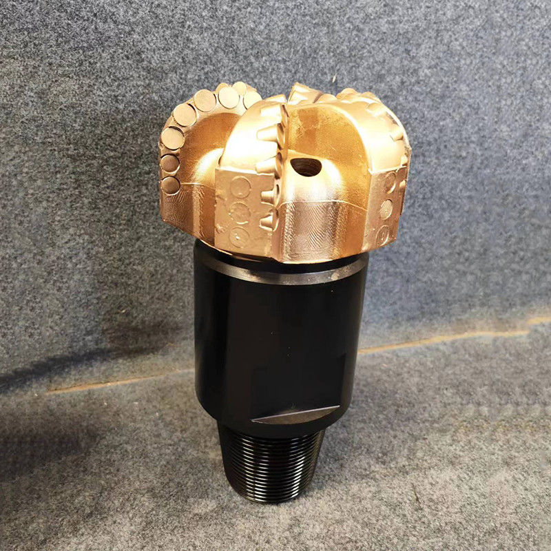 15 1/2 (393.7mm) Özel Gösteri Salonu Konumu petrol sahası Su Kuyuları PDC Bitler Dayanıklı