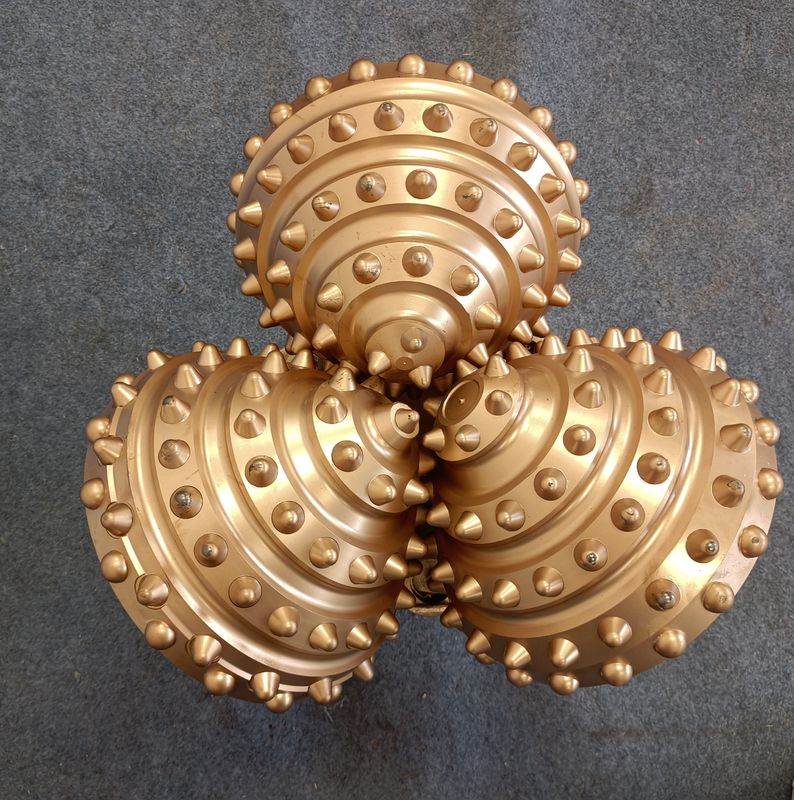 20 (508mm) Uzun Yaşam Süresi Petrol kuyuları ve kömür madenciliği için Tricone Drill Bits Tricone Rock Bit