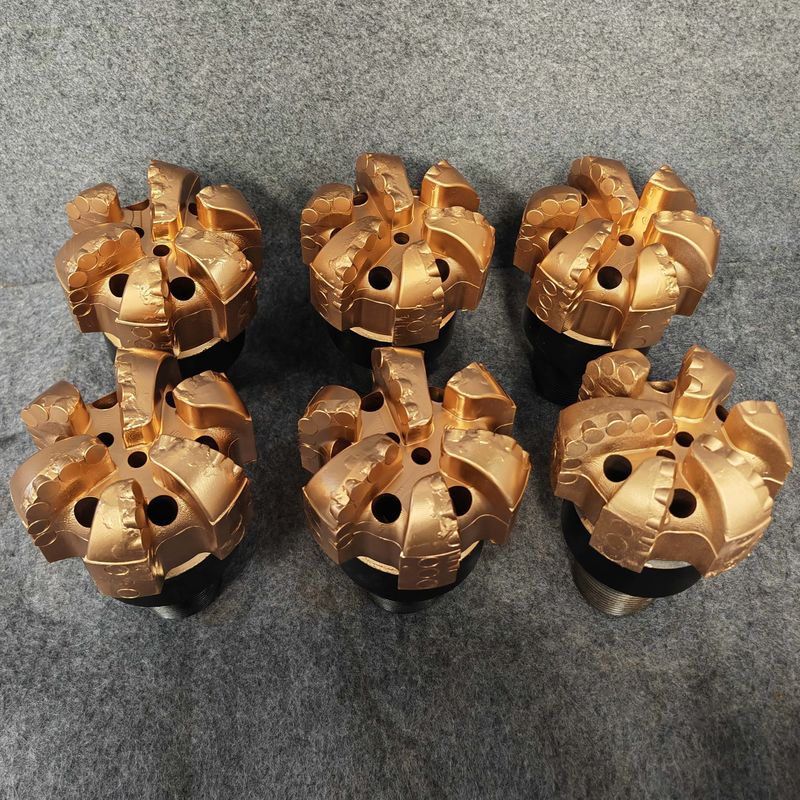 5 7/8 inç ile 3 1/5REG 6 bıçaklı Jeolojik sondaj çelik vücut PDC Bit